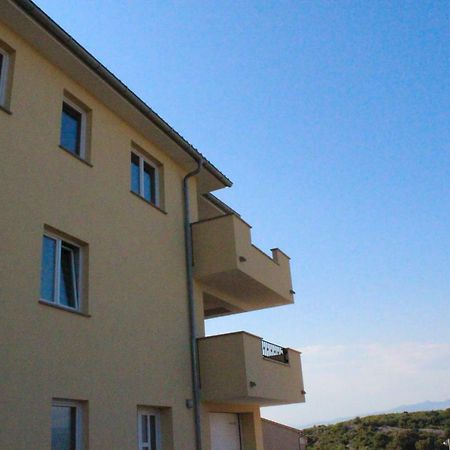 Apartmani Marin Vrbnik Exterior foto