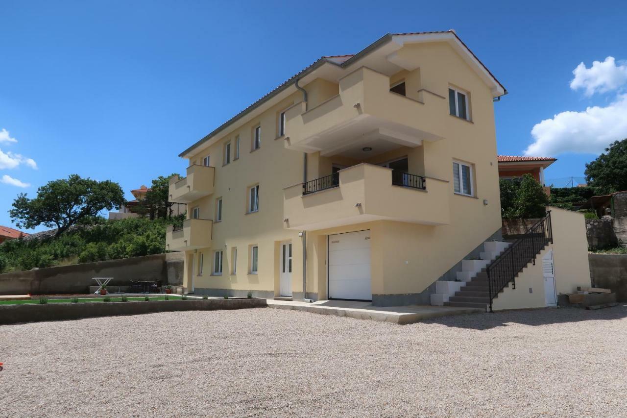 Apartmani Marin Vrbnik Exterior foto